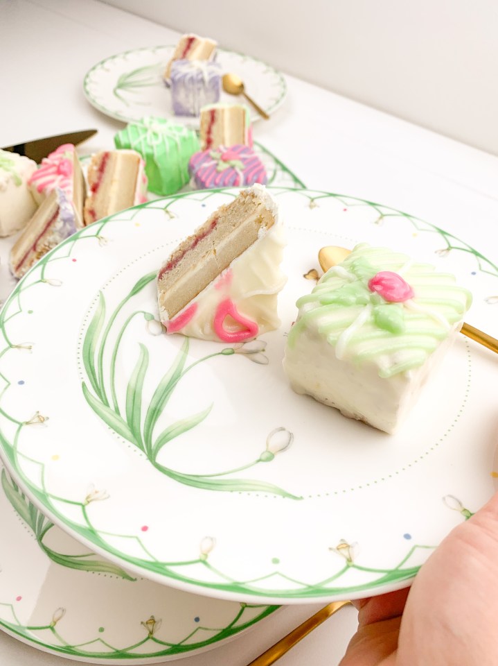 323A6CA7-F903-4436-B01B-0A52D62C7DC7