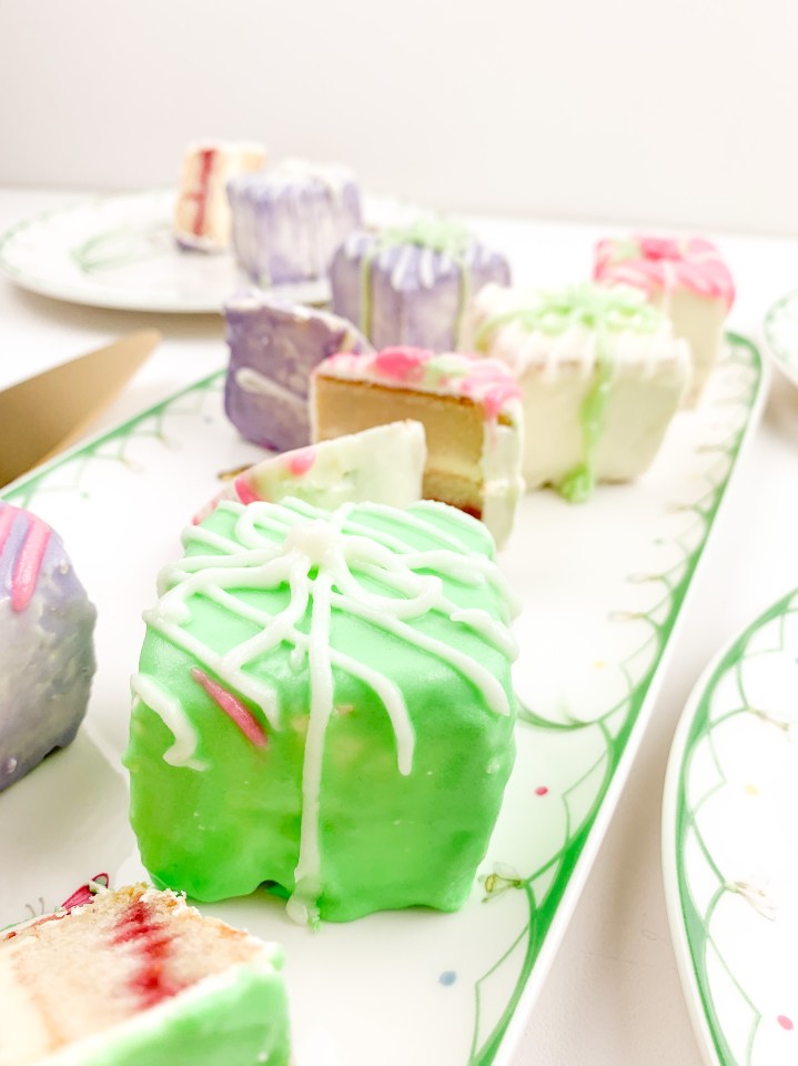 AB56C959-400B-4211-9E85-3D0DA2067176