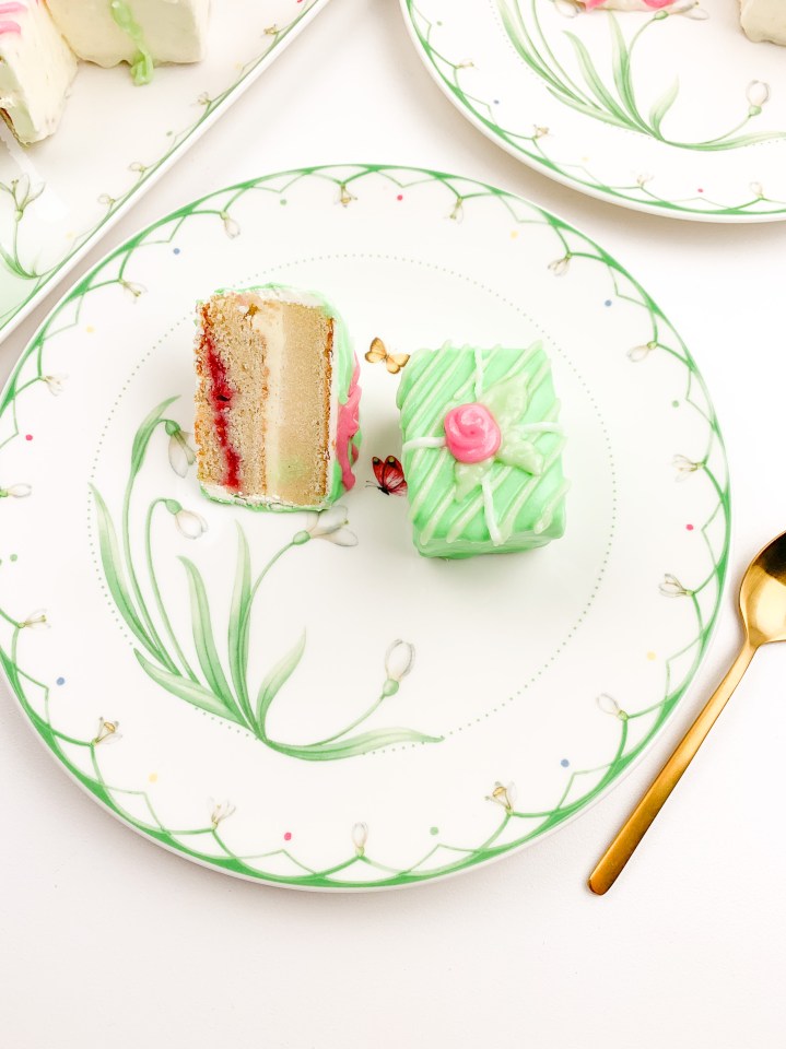 ABE7C78F-08C2-43C4-9C15-3650516F21EB