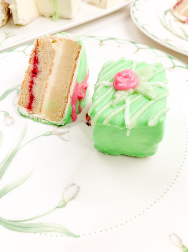 D08102AC-73EE-4D37-A30D-1B06A7398066